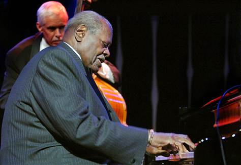 oscar-peterson-lesson.jpg oscar-peterson-lesson.jpg