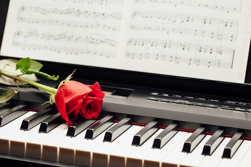 Best Websites for Online Jazz Piano Lessons - Jazzfuel